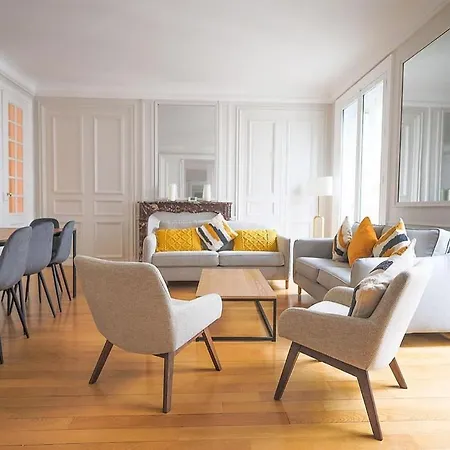 Dolce Diamente Champs-elysee Apartament *